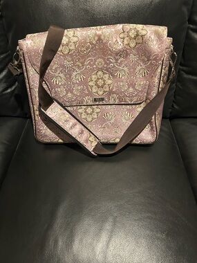 Floral-Print Pink Laptop Shoulder Bag with Adjustable Strap